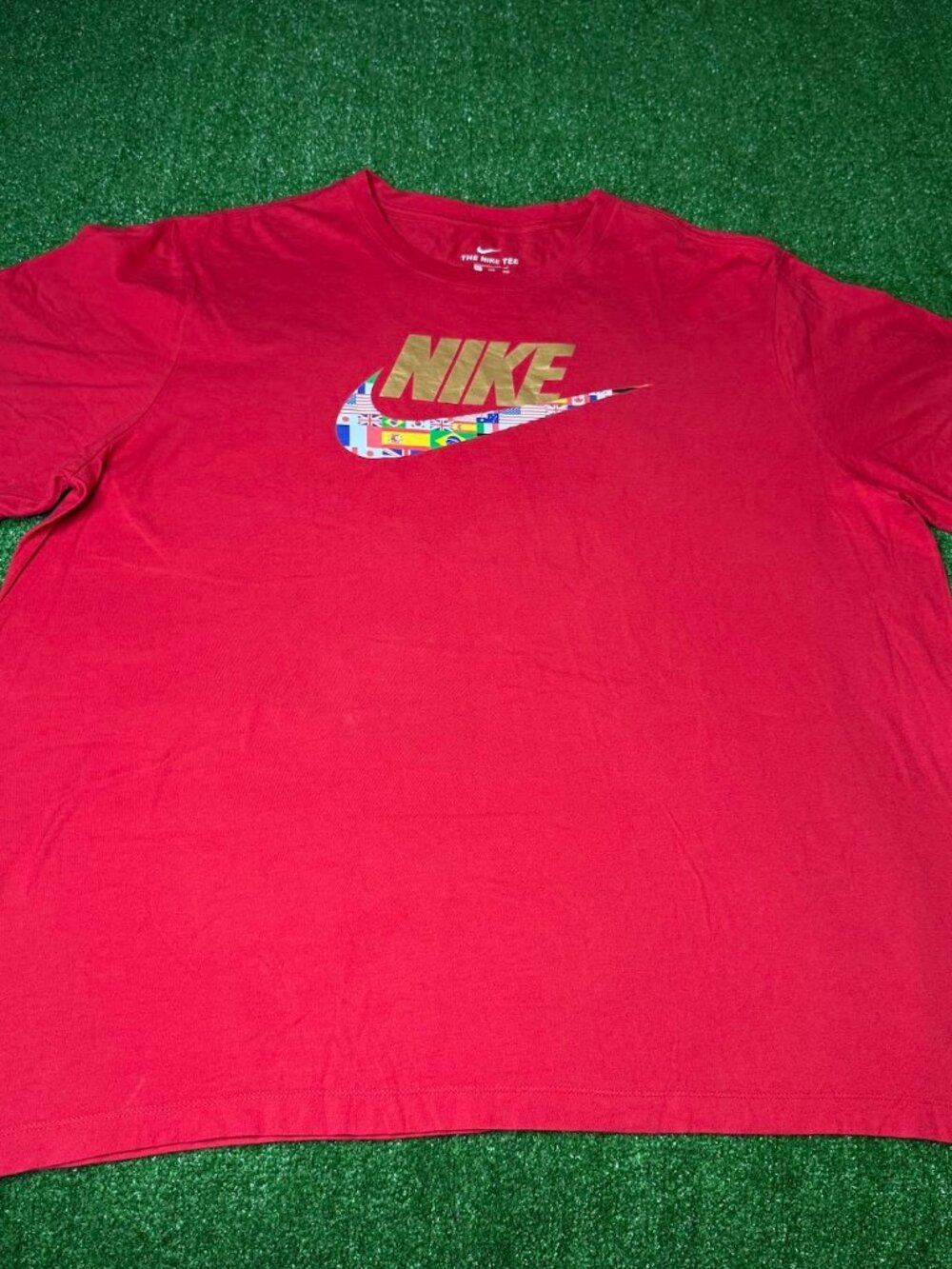 Nike Tee Short Sleeve Crewneck Nations Swoosh Gold Logo T-Shirt XXL 637586-65N